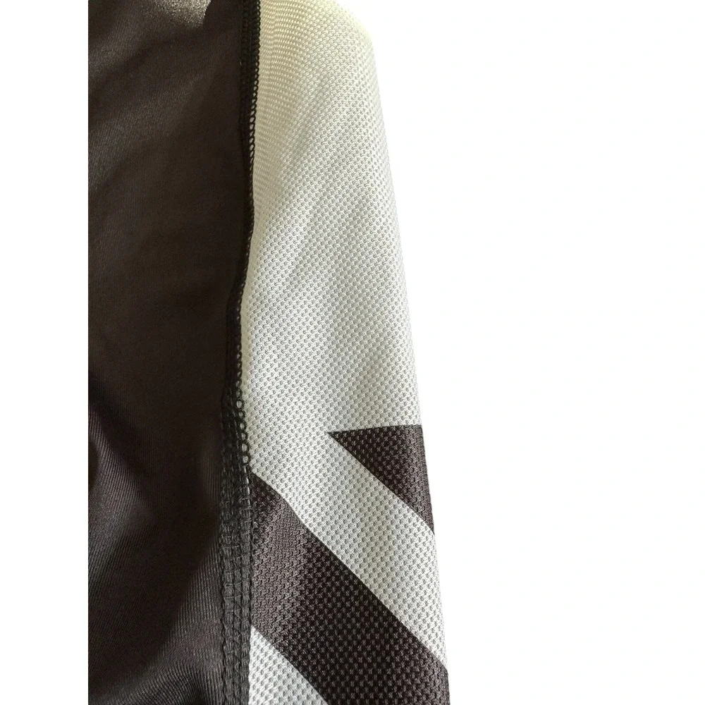 Adult Jiu Jitsu World League Rashguard Extra Small Brand New Black And White BJJ